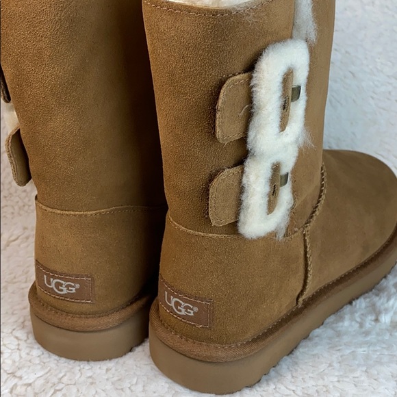 bailey buckle uggs